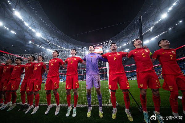 少妇在美国被黑人调教成奴