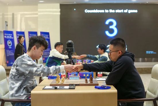 高压监狱1小时45分是几个点